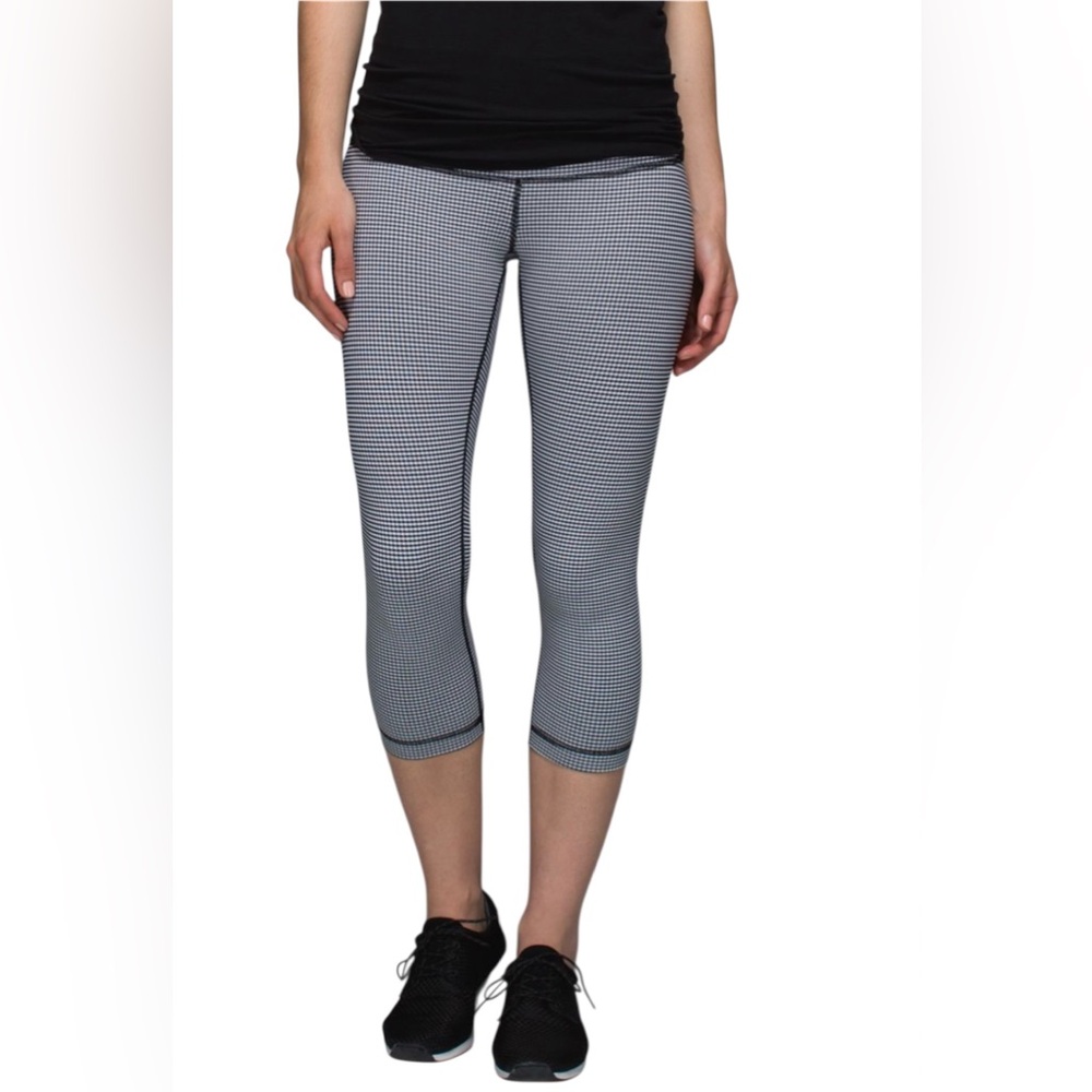 Lululemon Wunder Under Crop Leggings 4 Black & White Gingham